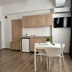 27 Rent House 3*