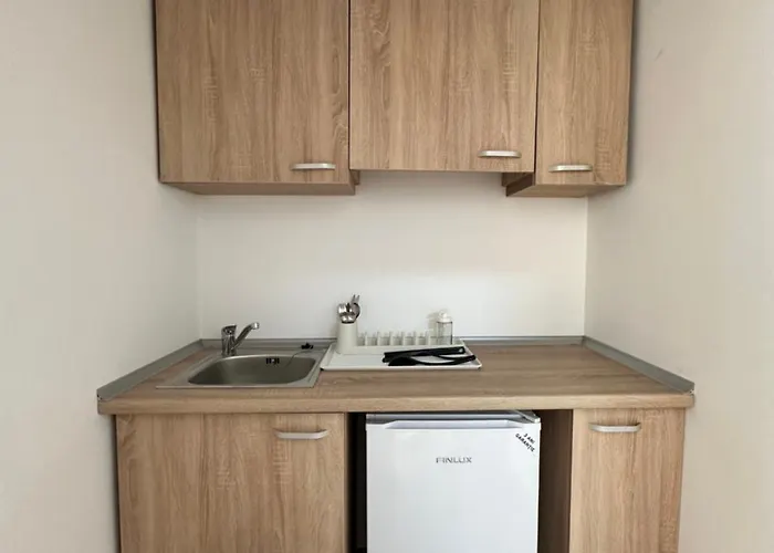 27 Rent House