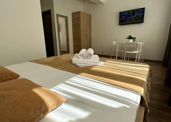 27 Rent House Appart hôtel 3*
